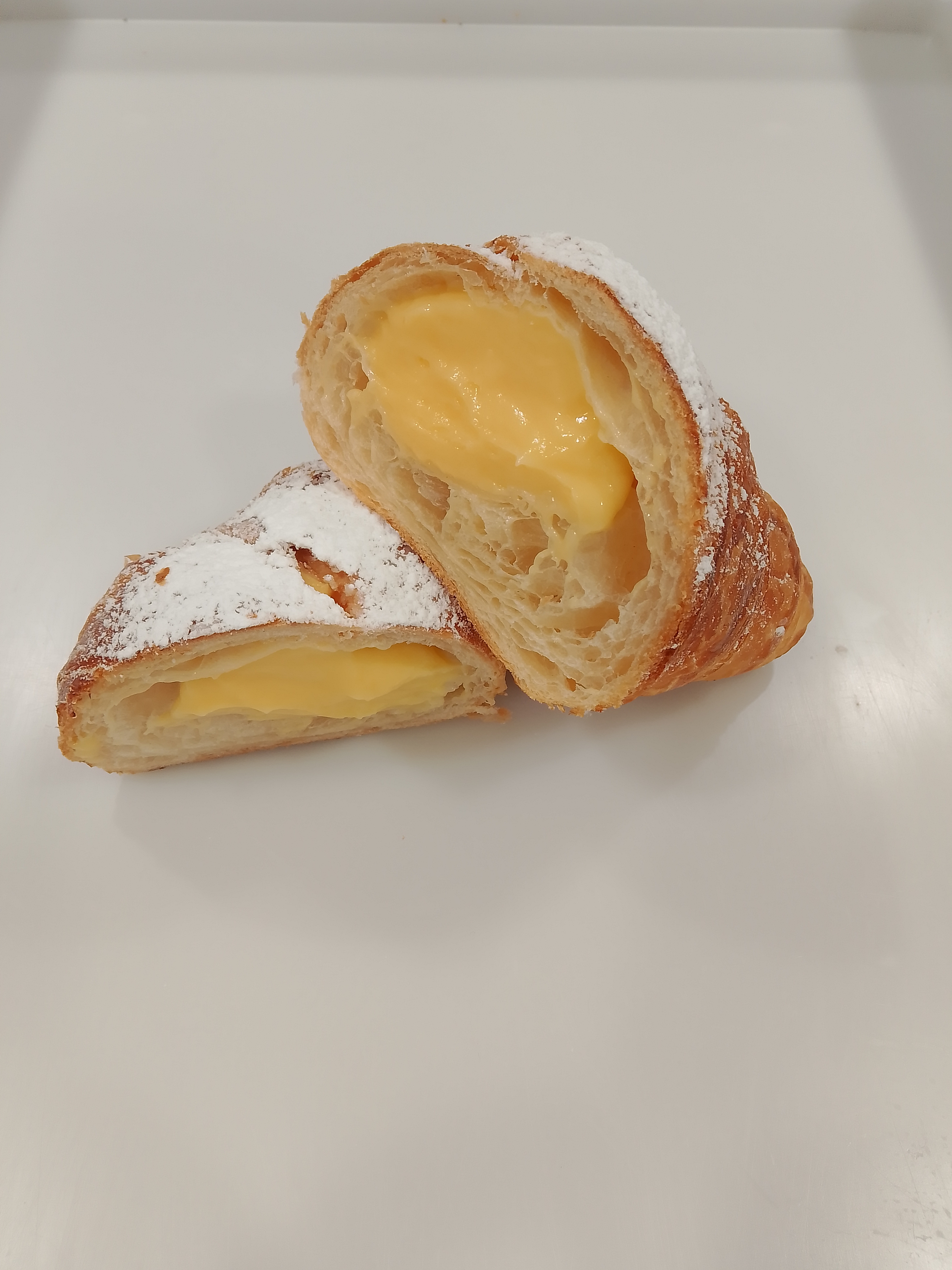 Brioches Crema Pasticcera