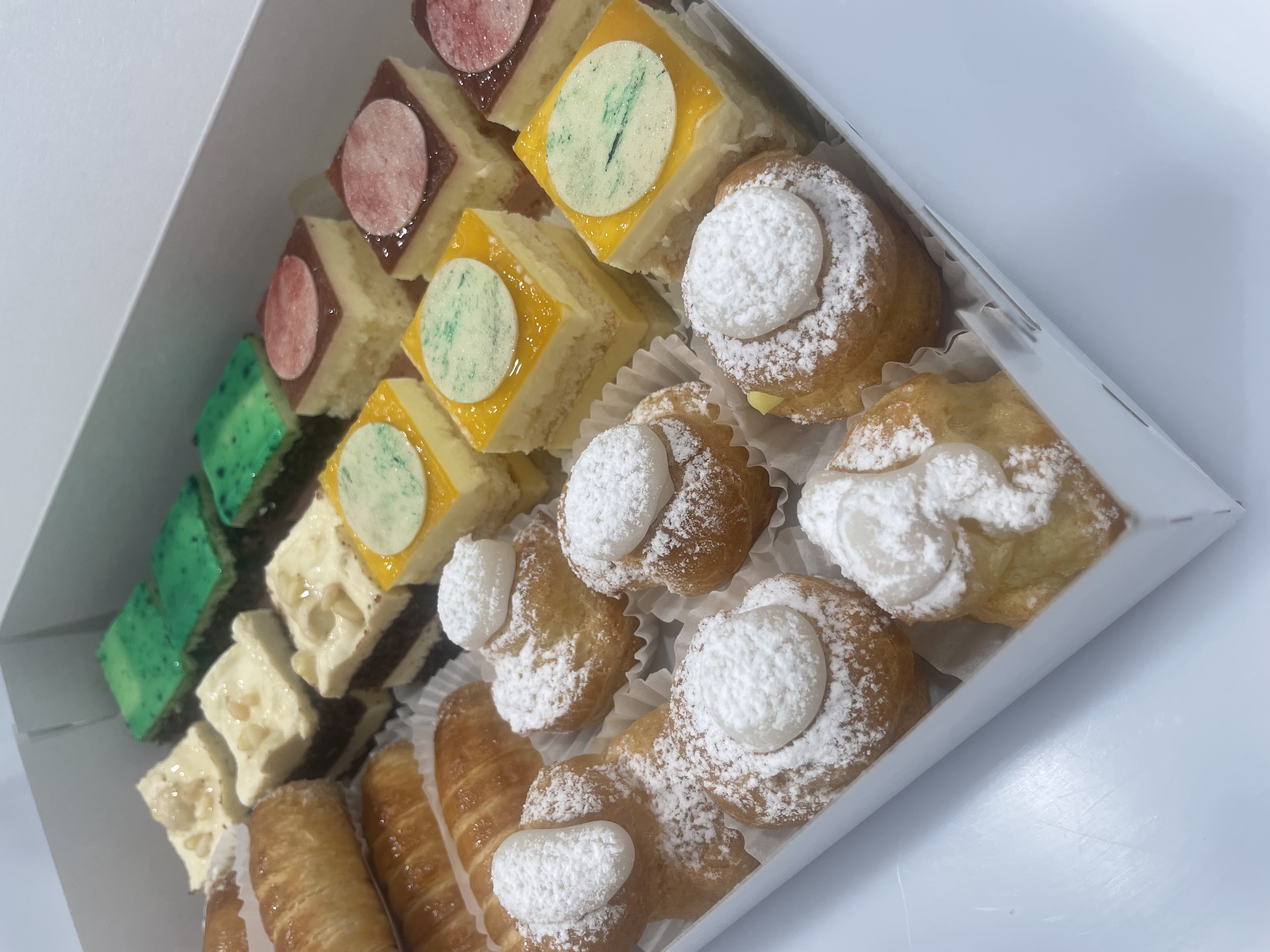 Box 24 Pasticcini Misti